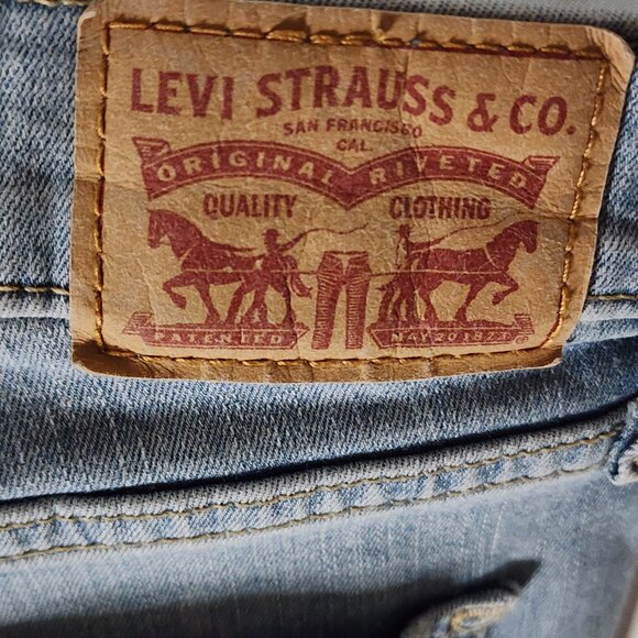 Levi’s 720 High-Rise Super Skinny Jeans – Light Wash Distressed Hems – Size 29 - Picture 5 of 12